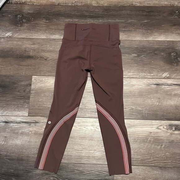 Lululemon Women's Speed Limit Crop 23"  Size 6 Reddish Brown Color - Picture 2 of 8